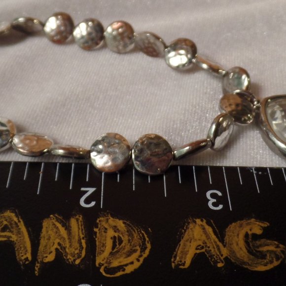 SILVERTONE TEAR DROP BEADED BRACELET - Picture 4 of 5